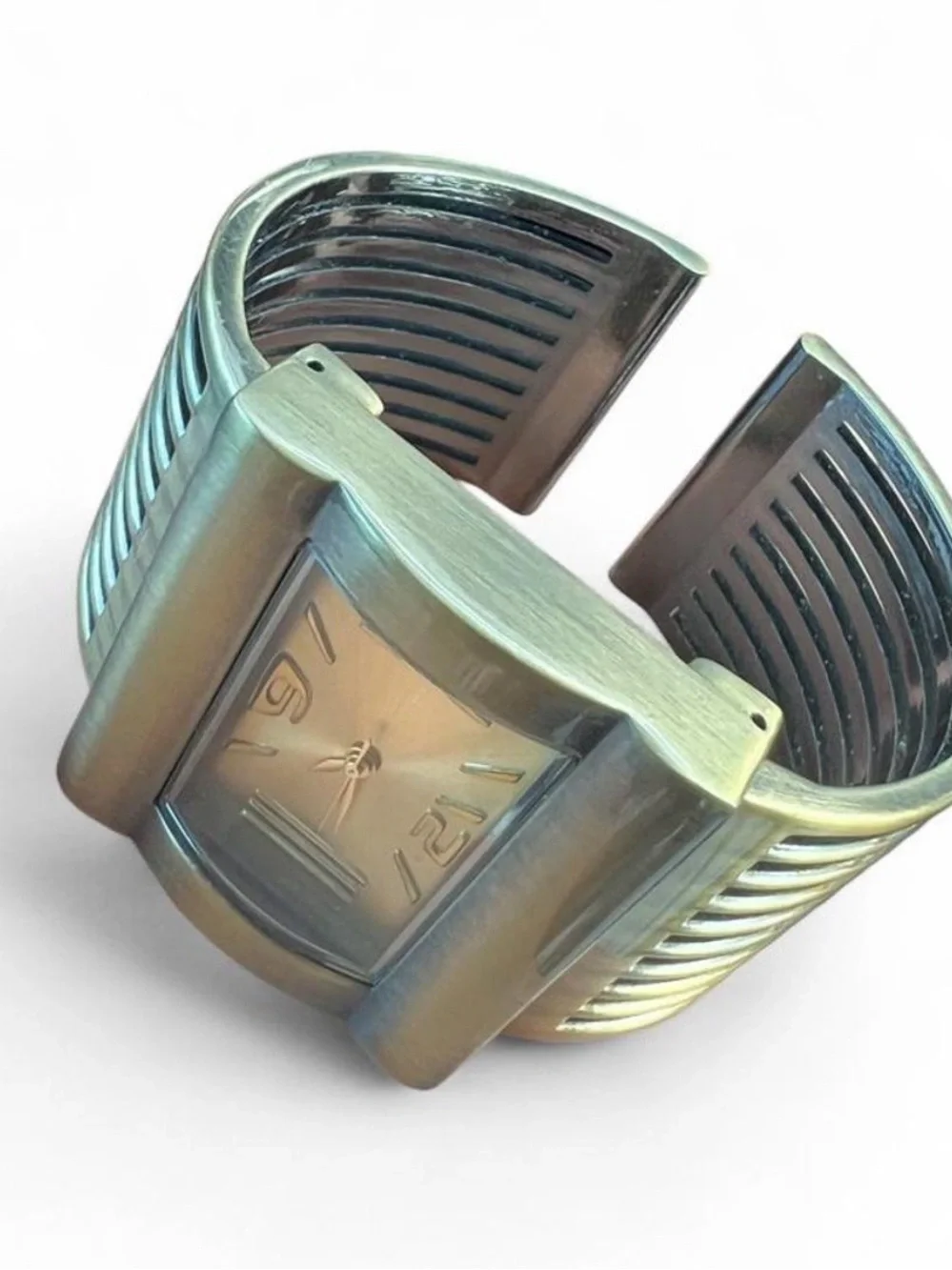 Vintage y2k Rectangular Metal Wrist Watch - Gold Tone